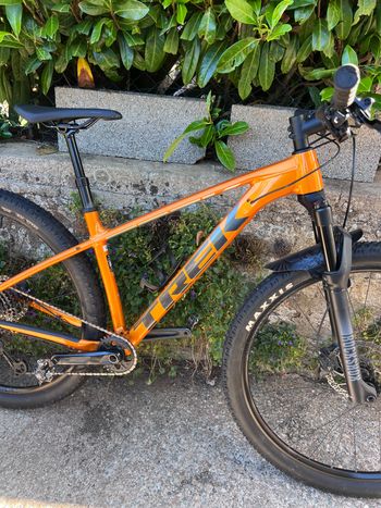 Trek X-Caliber 9 2022 2022 Mountainbike usato, Arancione — immagine 2 di 6