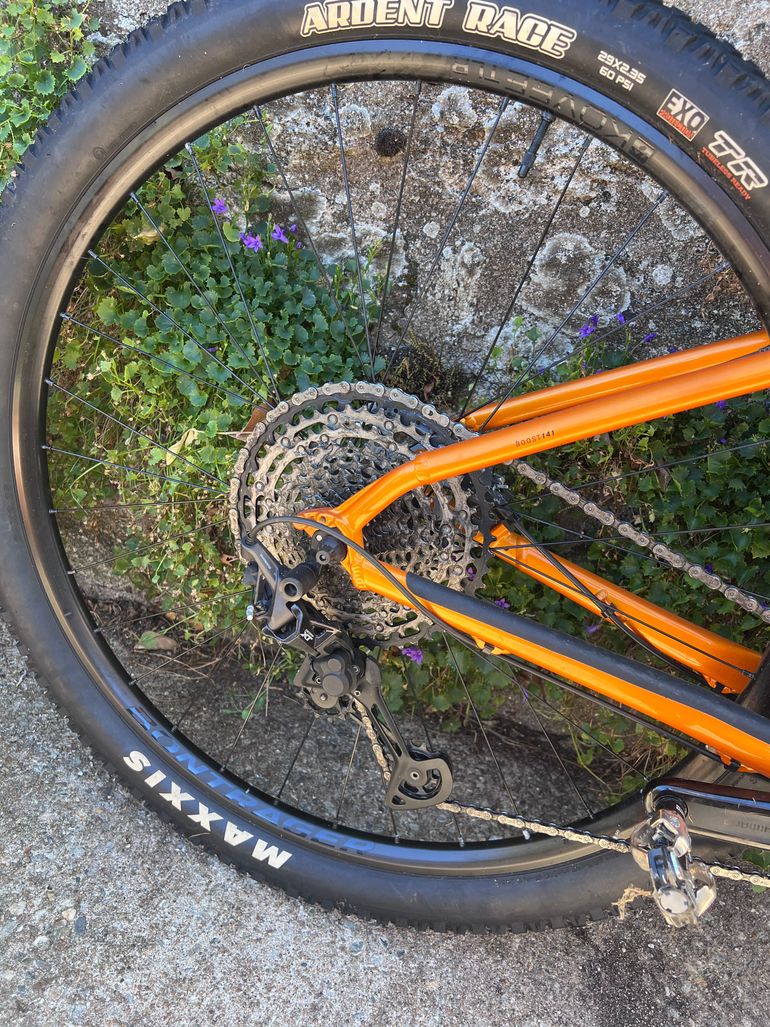 Trek X-Caliber 9 2022 2022 Mountainbike usato, Arancione — immagine 3 di 6
