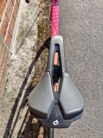 Gebrauchtes Canyon Aeroad CFR AXS 2025 2025 Road & Gravel, Rot — Bild 13 von 17