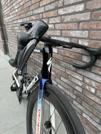 Used Specialized Tarmac Shimano Ultegra Di2 2025 Road & Gravel, Blue — image 3 of 9