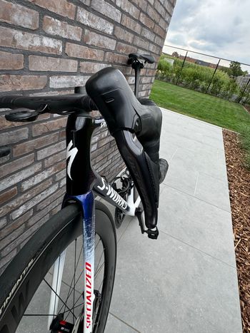 Used Specialized Tarmac Shimano Ultegra Di2 2025 Road & Gravel, Blue — image 8 of 9