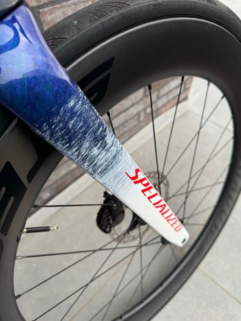 Used Specialized Tarmac Shimano Ultegra Di2 2025 Road & Gravel, Blue — image 6 of 9