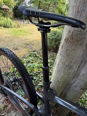 Scott Spark RC Team 2025 2024 Mountainbike usato, Nero — immagine 3 di 4
