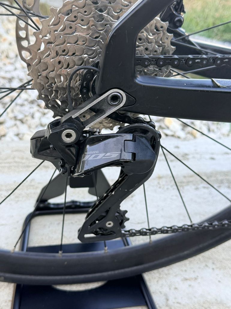 Merida REACTO 6000 Di2 2024 2024 Road & Gravel de segunda mano, Negro — imagen 2 de 10