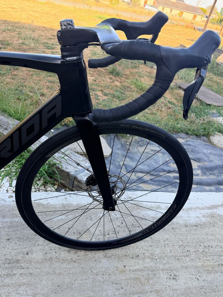 Merida REACTO 6000 Di2 2024 2024 Road & Gravel de segunda mano, Negro — imagen 9 de 10