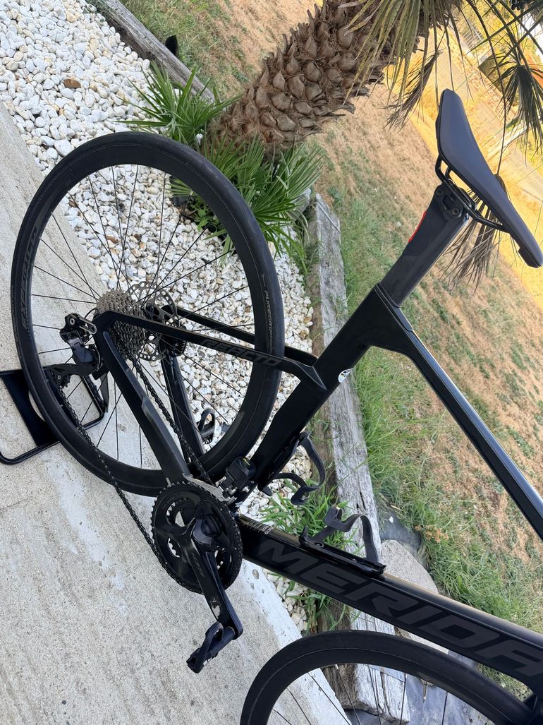 Merida REACTO 6000 Di2 2024 2024 Road & Gravel de segunda mano, Negro — imagen 8 de 10