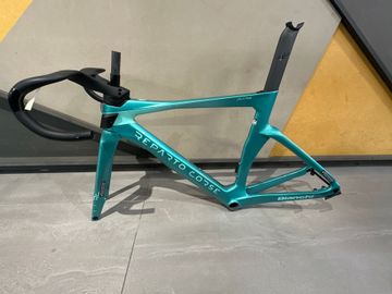 Bianchi Oltre RC 2026 Frameset 2026 Road & Gravel usato, Verde — immagine 4 di 5