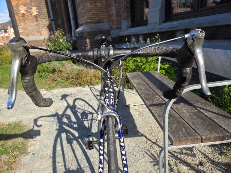 Used Trek 5200 2003 2003 Road & Gravel, Blue — image 5 of 10