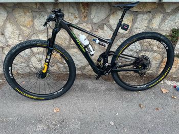 Używany Lee Cougan Custom SRAM XX 2024 MTB