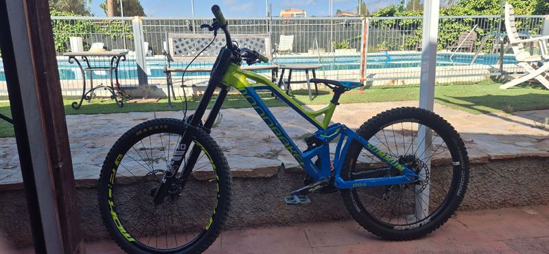 Brugt Mondraker Summum DH - Talla M 2017 MTB