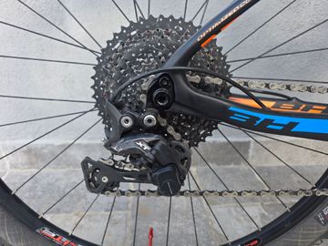 Used BH Custom Shimano Deore XT 2019 Mountainbike, Black — image 2 of 21
