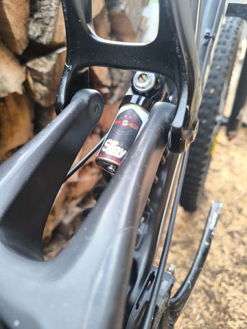 Santa Cruz V10 SRAM GX DH 2018 Mountainbike d'occasion — image 5 sur 12