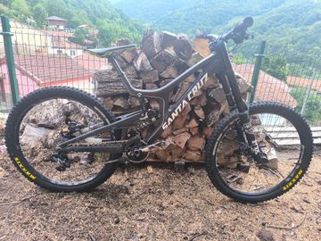 Santa Cruz V10 SRAM GX DH 2018 MTB usato