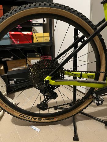 Käytetty Trek Procaliber 9.6 2022 2022 Mountainbike — kuva 3 / 5