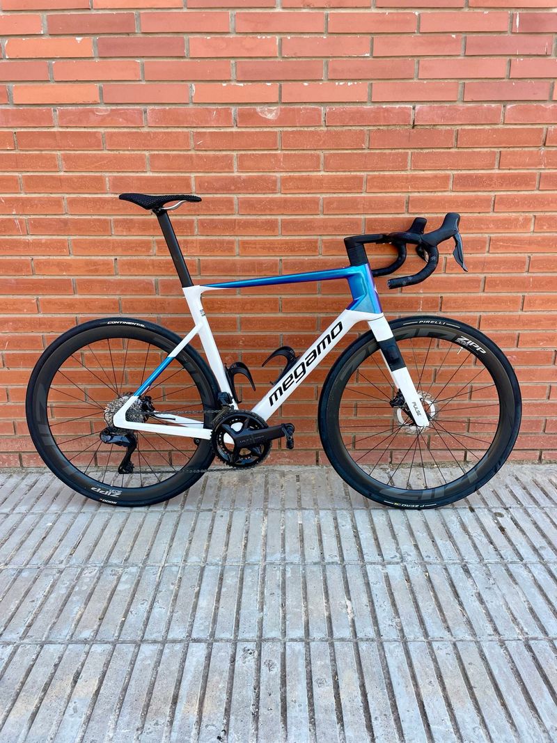 Megamo PULSE 05 CW 2026 2026 Road & Gravel d'occasion