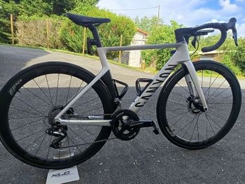 Canyon Aeroad CF SL Disc 8.0 Di2 2020 2020 Road & Gravel usato