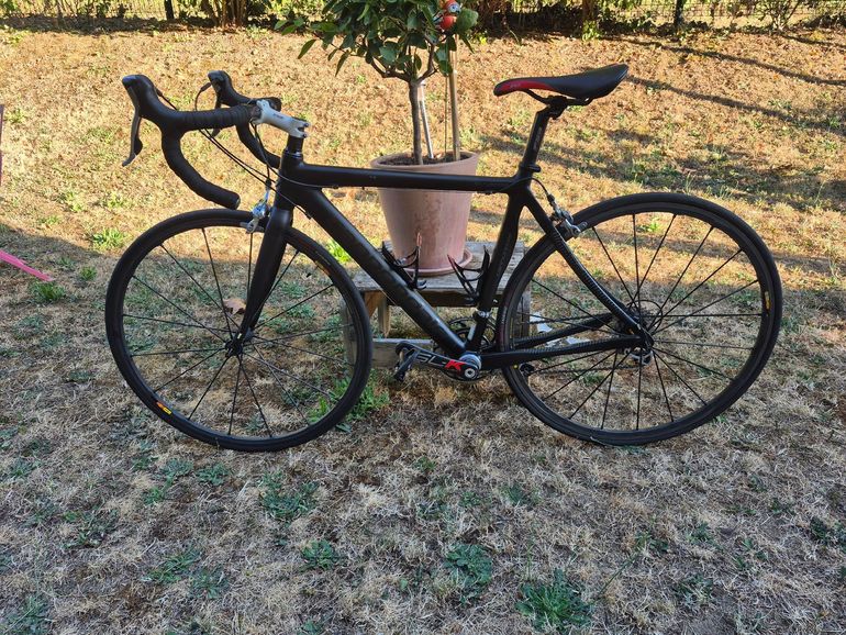 Cannondale Synapse Shimano Ultegra 2010 Road & Gravel usato, Nero — immagine 2 di 6
