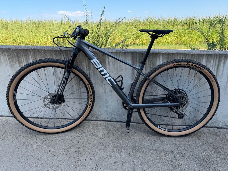 BMC Twostroke 01 TWO 2023 2023 Mountainbike usato, Grigio chiaro — immagine 2 di 11