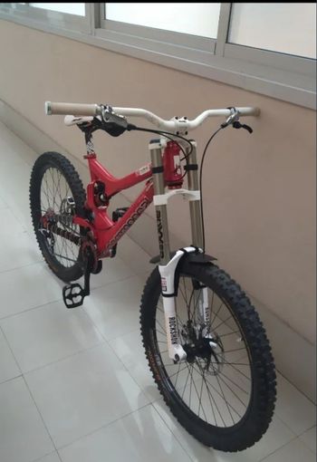 Commencal Supreme Shimano Deore XT 2012 Mountainbike usato, Rosso — immagine 6 di 10