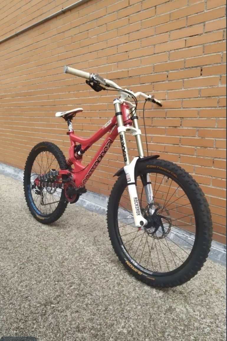 Commencal Supreme Shimano Deore XT 2012 Mountainbike usato, Rosso — immagine 2 di 10