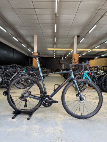 Tweedehands Giant TCR Advanced SL 1 Di2 2025 2025 Road & Gravel