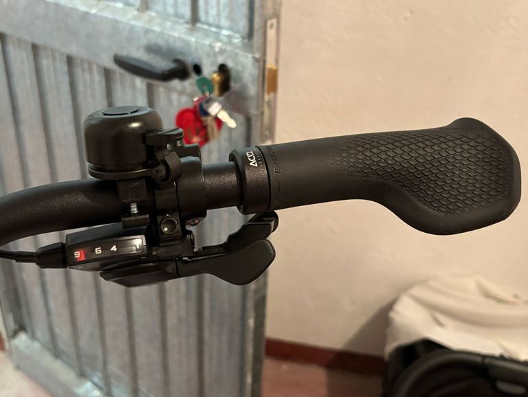 Used CUBE Custom Shimano CUES 2026 Urban, White — image 7 of 11