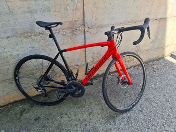 Použité Specialized Men's Tarmac Comp Disc 2018 2018 Road & Gravel