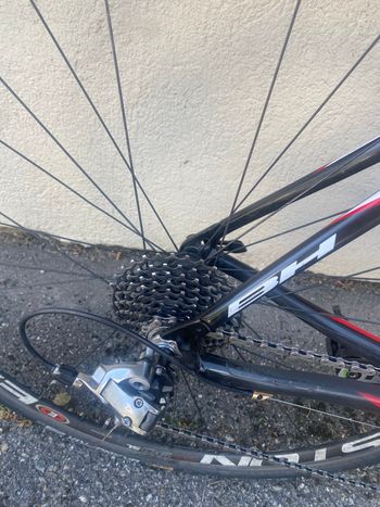Used BH Custom SRAM Red eTap 2016 Road & Gravel, Red — image 6 of 11