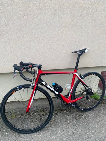 Used BH Custom SRAM Red eTap 2016 Road & Gravel, Red — image 3 of 11