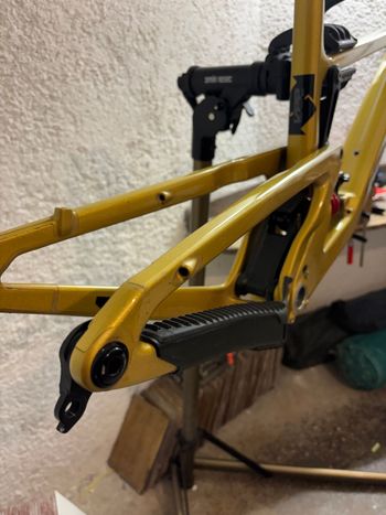 Gebrauchtes Santa Cruz BRONSON Frame / Carbon CC 2023 Frameset 2023 Mountainbike, Orange, 29, 27.5 — Bild 6 von 12