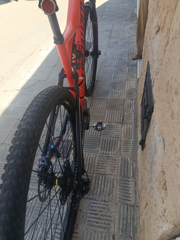 Tweedehands Specialized Epic Comp Carbon EVO 2020 2020 Mountainbike — afbeelding 5 van 5