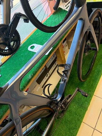 Giant Propel Advanced Pro 0 2024 2024 Road & Gravel usato, Viola — immagine 5 di 10