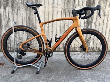 Brugt Pinarello Grevil+ SRAM Rival eTap AXS 2026 Road & Gravel