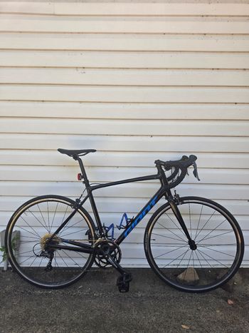 Used Giant Contend 3 2021 2021 Road & Gravel
