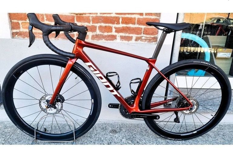 Giant TCR Advanced 1 2025 2025 Road & Gravel usato, Rosso — immagine 2 di 7