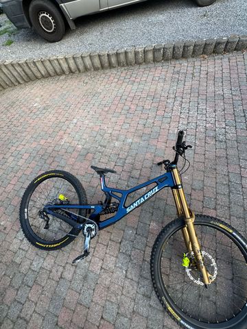 Brugt Santa Cruz V10 DH X01 2027 2027 Mountainbike — billede 2 af 9