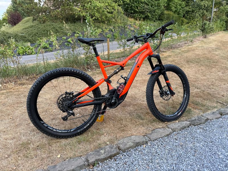 Used Specialized Turbo Levo FSR Expert 6Fattie 2017 2017 MTB