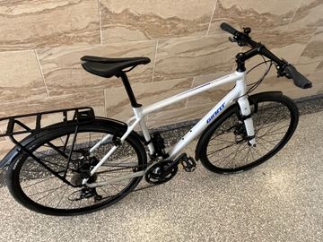 Used Giant FastRoad SL 2 2022 2022 Urban, Light Gray — image 9 of 12