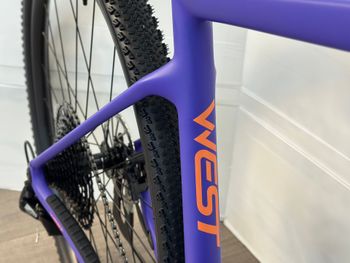 Megamo WEST 10 2026 2026 Road & Gravel usato, Viola — immagine 2 di 8