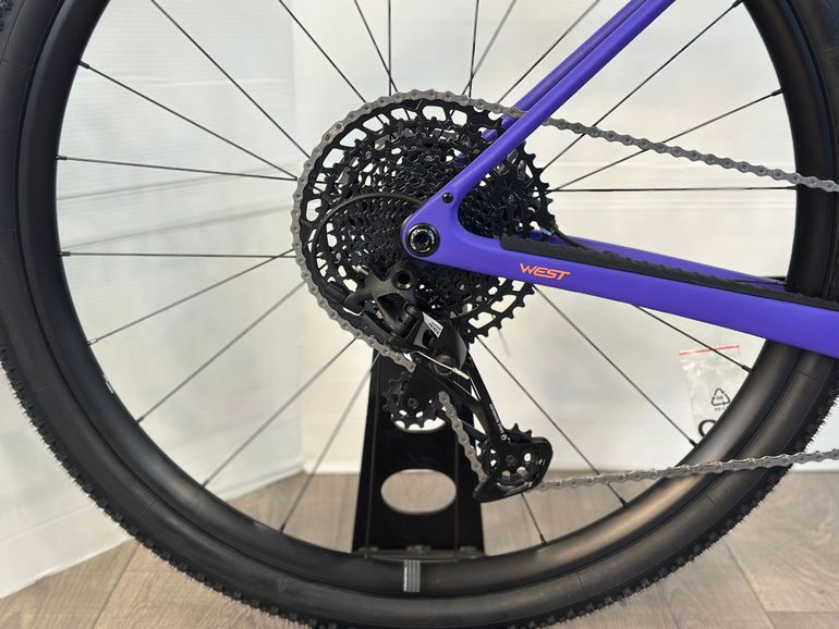 Megamo WEST 10 2026 2026 Road & Gravel usato, Viola — immagine 5 di 8