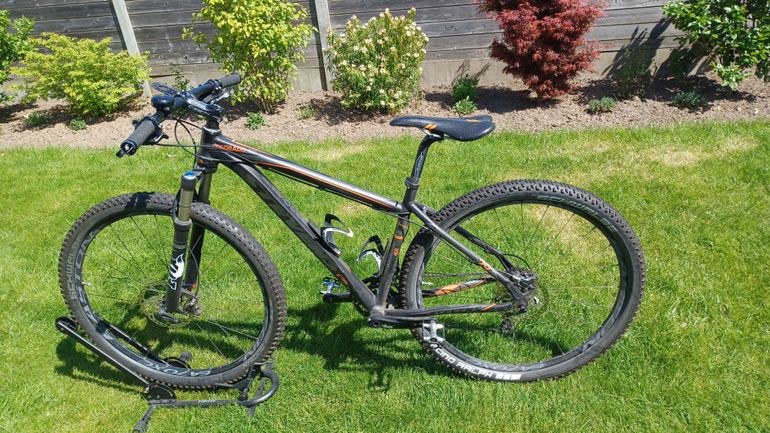 Used Stevens 401 Colorado, 18 inch 2013 Mountainbike, Black, 29 — image 1 of 18