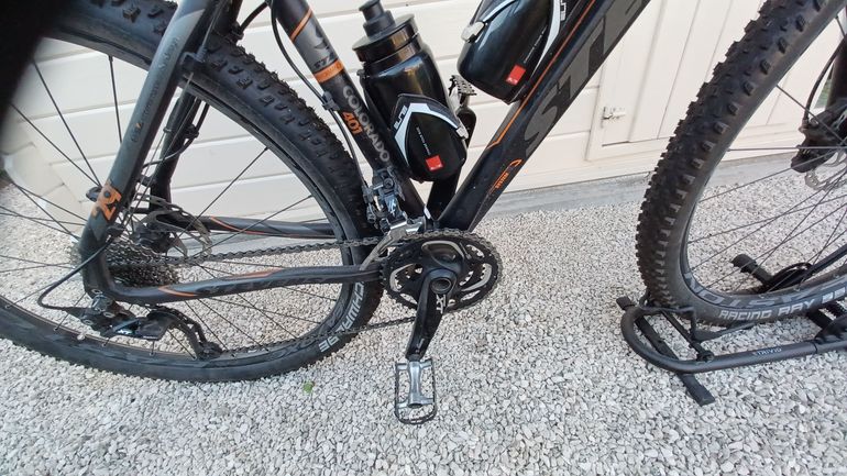 Used Stevens 401 2013 2013 Mountainbike, Black, 29 — image 8 of 17