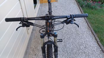 Used Stevens 401 2013 2013 Mountainbike, Black, 29 — image 5 of 17