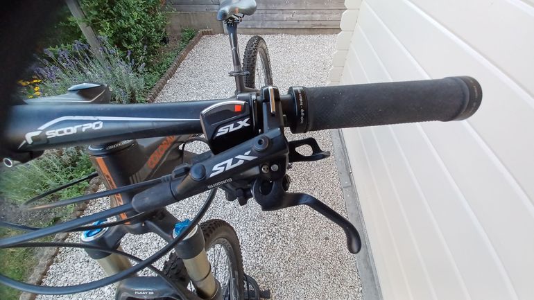 Used Stevens 401 2013 2013 Mountainbike, Black, 29 — image 11 of 17