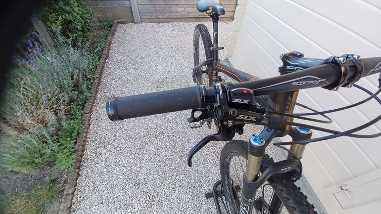 Used Stevens 401 2013 2013 Mountainbike, Black, 29 — image 12 of 17