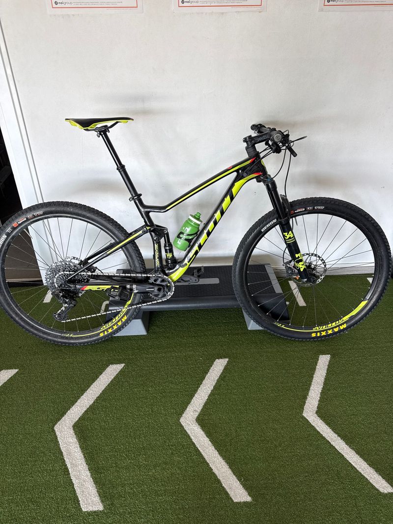 Käytetty Scott Spark 920 2018 2018 MTB