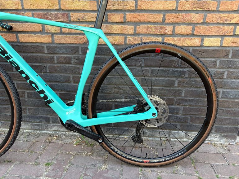 Brugt Bianchi Impulso COMP GRX 610 disc 2024 2024 Road & Gravel — billede 7 af 8
