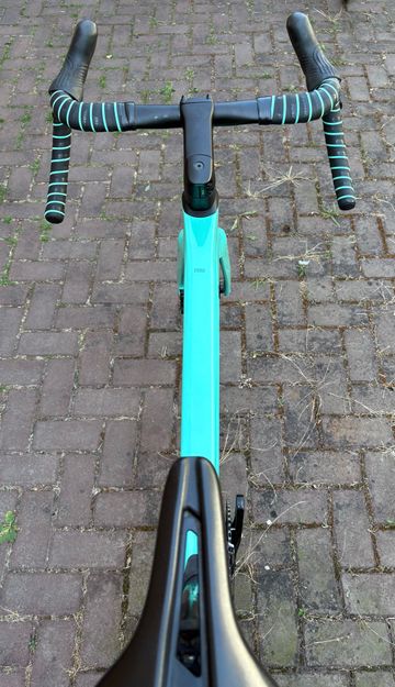 Brugt Bianchi Impulso COMP GRX 610 disc 2024 2024 Road & Gravel — billede 8 af 8