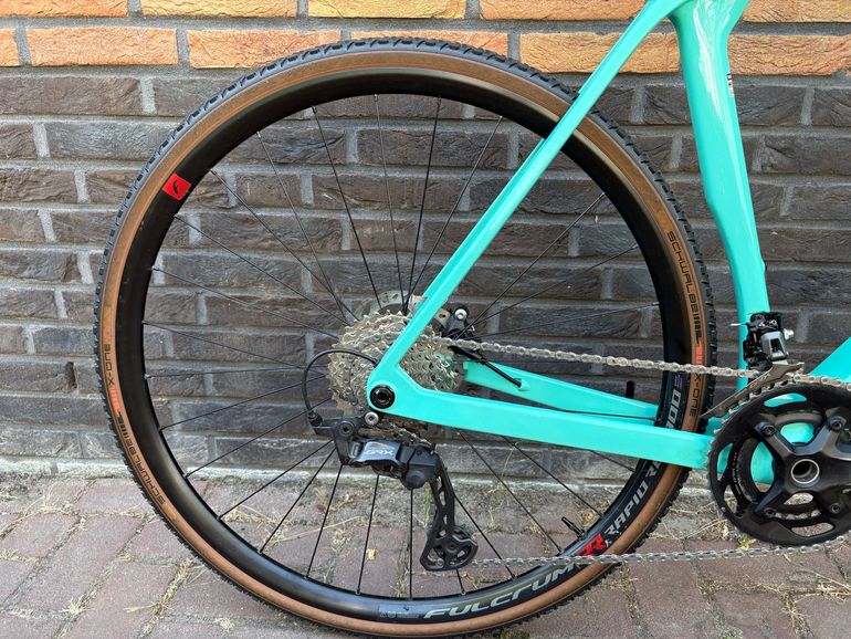 Brugt Bianchi Impulso COMP GRX 610 disc 2024 2024 Road & Gravel — billede 5 af 8