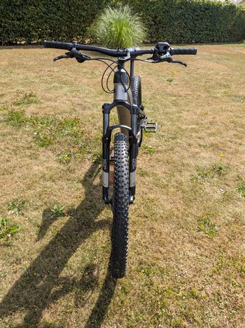 Brugt Trek Powerfly FS 4 625 2022 2022 Mountainbike — billede 4 af 12